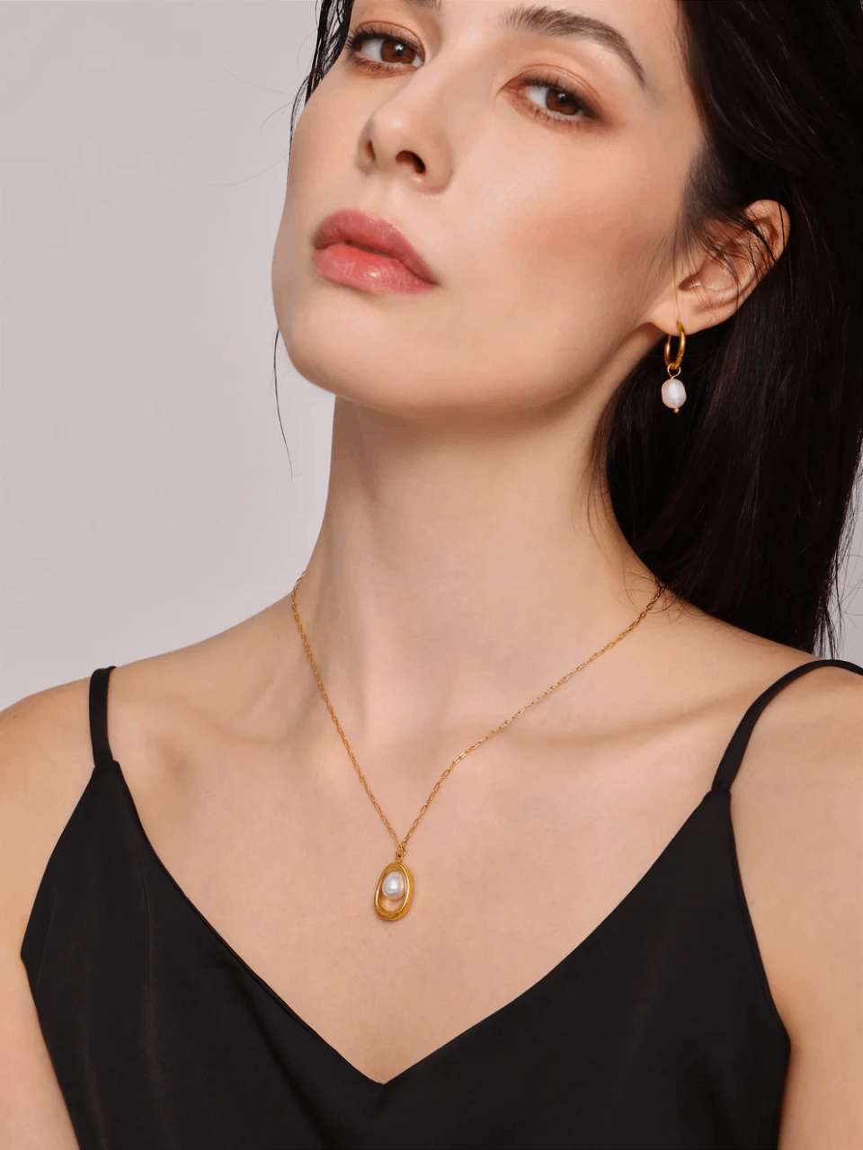 Oval Grace Pearl Necklace in different scenarios, versatility display