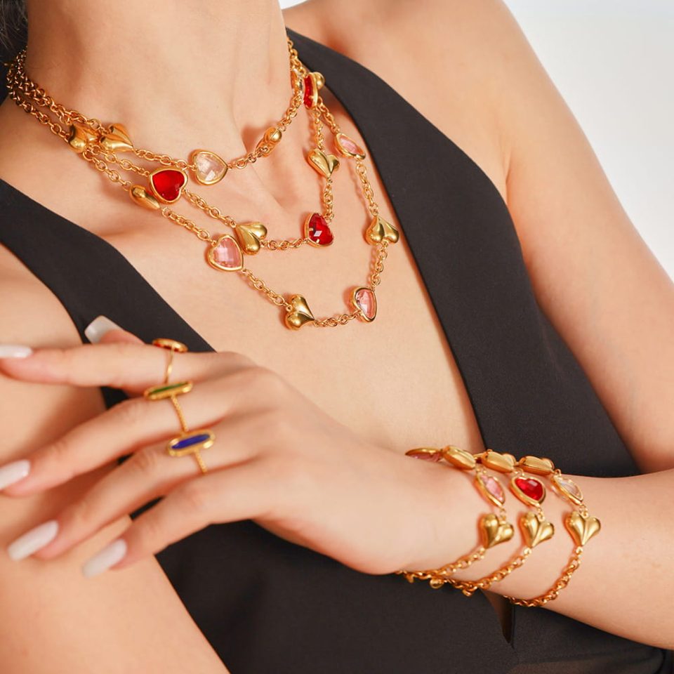Model wearing colored glass stone necklace TXP284