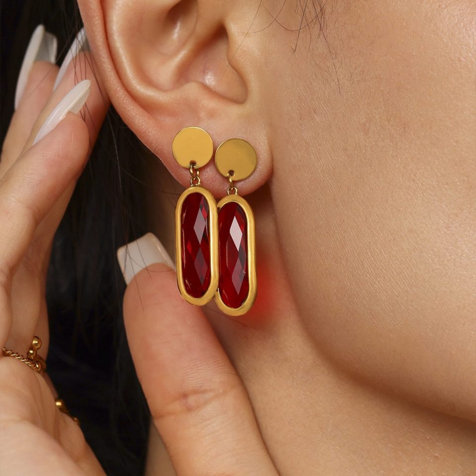 Model wearing glass stone earrings TXF272