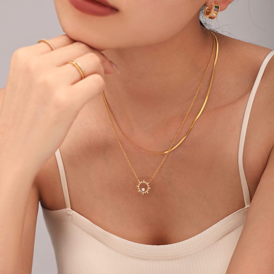 Model wearing Cubic Zirconia Sunflower Necklace – Minimalist Stainless Steel Jewelry for Women