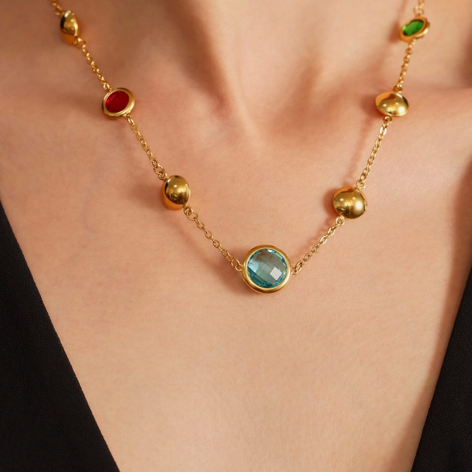 Model wears a mixed color glass stone necklace TXP286