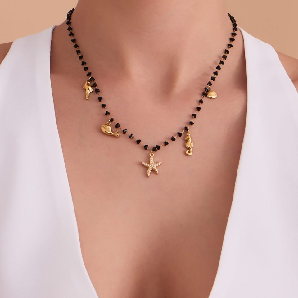 Model Wearing Natural Black Crystal Starfish Charm Necklace DIY Choker Stainless Steel