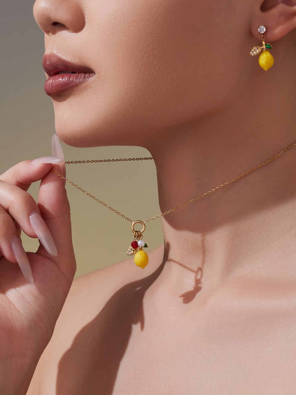 Model wearing a gold DIY pendant necklace TXP429-